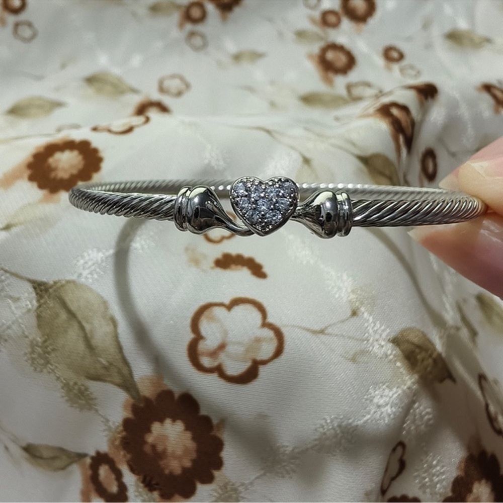 Brand new David Yurman Authentic bracelet